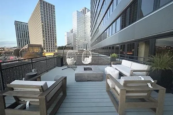 Apartment Modern Chic Downtown 6th Floor Views Fast Wifi 24-7 Gym Lounge Roku Pittsburgh