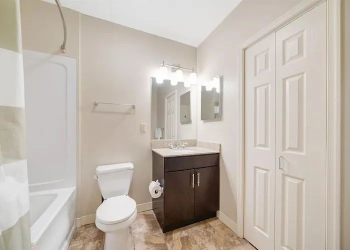 Apartment Modern Chic Downtown 6th Floor Views Fast Wifi 24-7 Gym Lounge Roku Pittsburgh