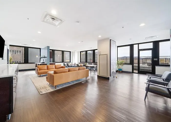 Apartment Modern Chic Downtown 6th Floor Views Fast Wifi 24-7 Gym Lounge Roku Pittsburgh