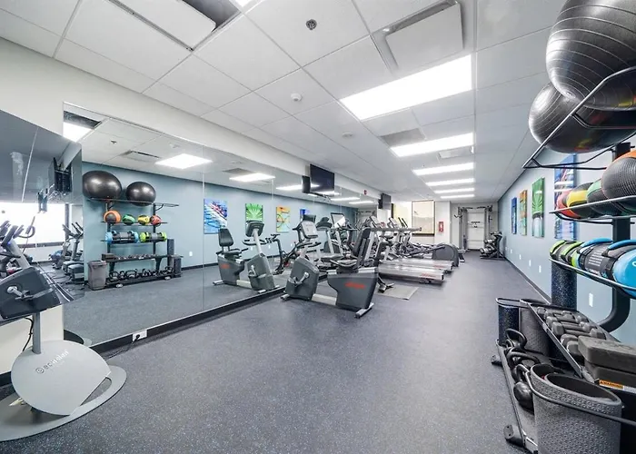 Modern Chic Downtown 6th Floor Views Fast Wifi 24-7 Gym Lounge Roku * Pittsburgh